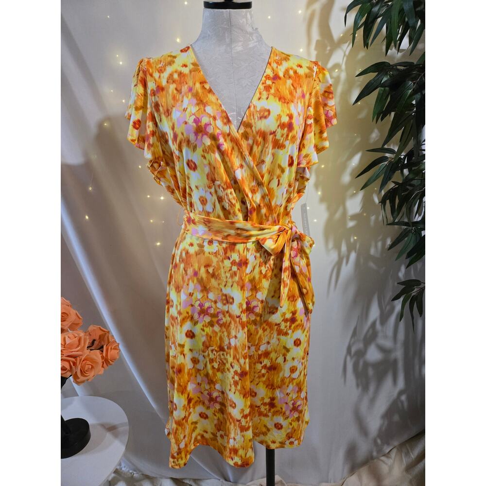 Sunny Leigh NWT Womens Tegan Faux Wrap Tie Waist Flutter Sleeve Dress L Floral